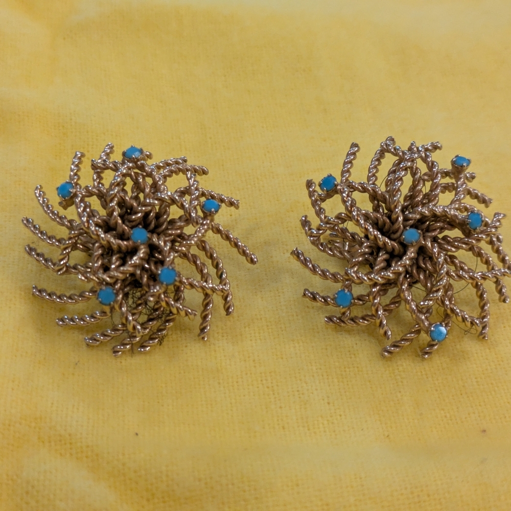 B#2: Vintage Elegant Clips On Earring